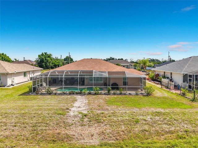 70 CLUBHOUSE ROAD, Rotonda West, FL 33947