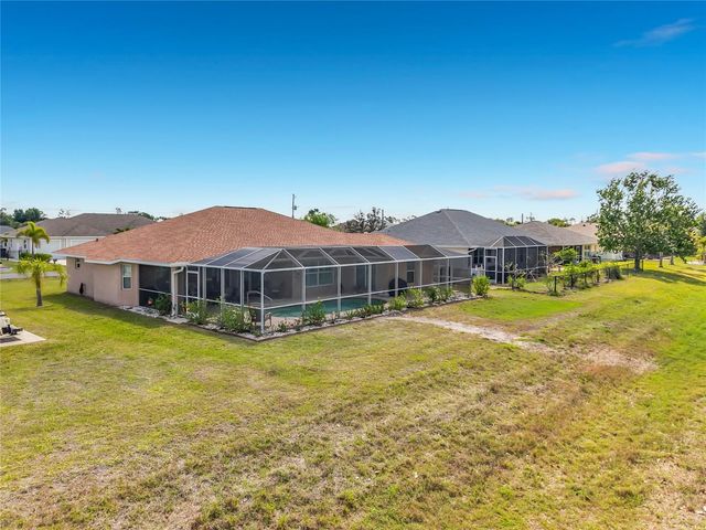70 CLUBHOUSE ROAD, Rotonda West, FL 33947