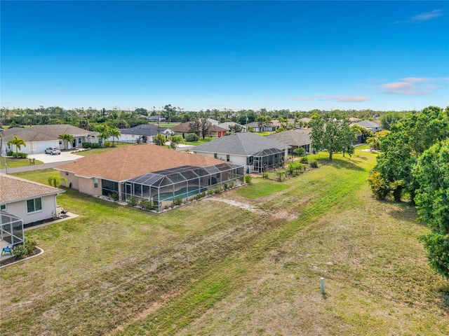 70 CLUBHOUSE ROAD, Rotonda West, FL 33947