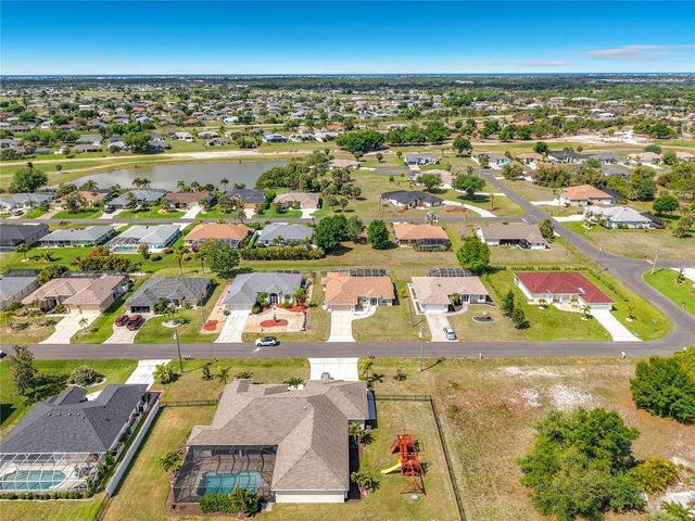 70 CLUBHOUSE ROAD, Rotonda West, FL 33947