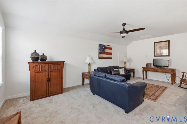 6613 Southwalk Hts, Moseley, VA 23120