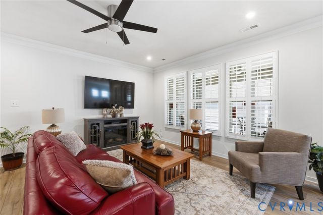 6613 Southwalk Hts, Moseley, VA 23120