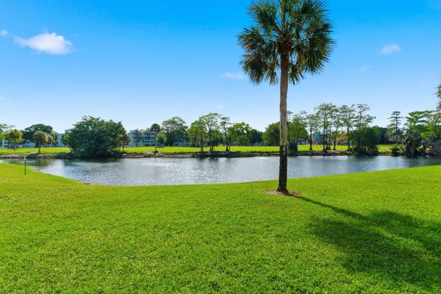 1650 NW 80th Avenue Apt 204, Margate, FL 33063