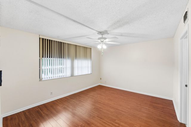 1650 NW 80th Avenue Apt 204, Margate, FL 33063