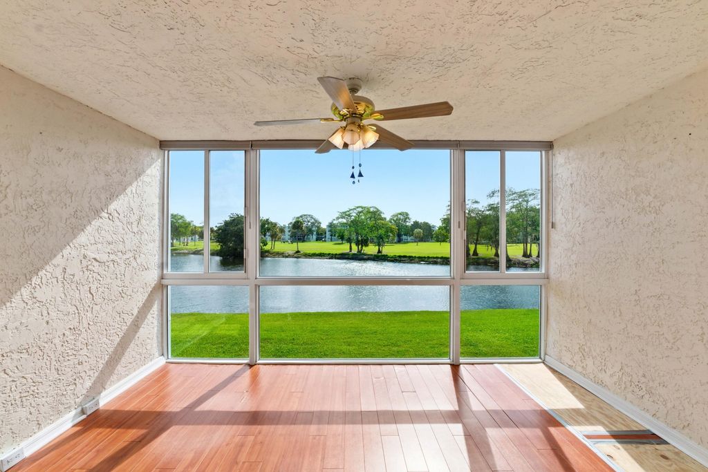 1650 NW 80th Avenue Apt 204, Margate, FL 33063