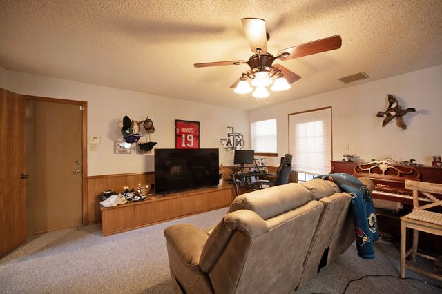 4709 Knollview Lane, Mesquite, TX 75150