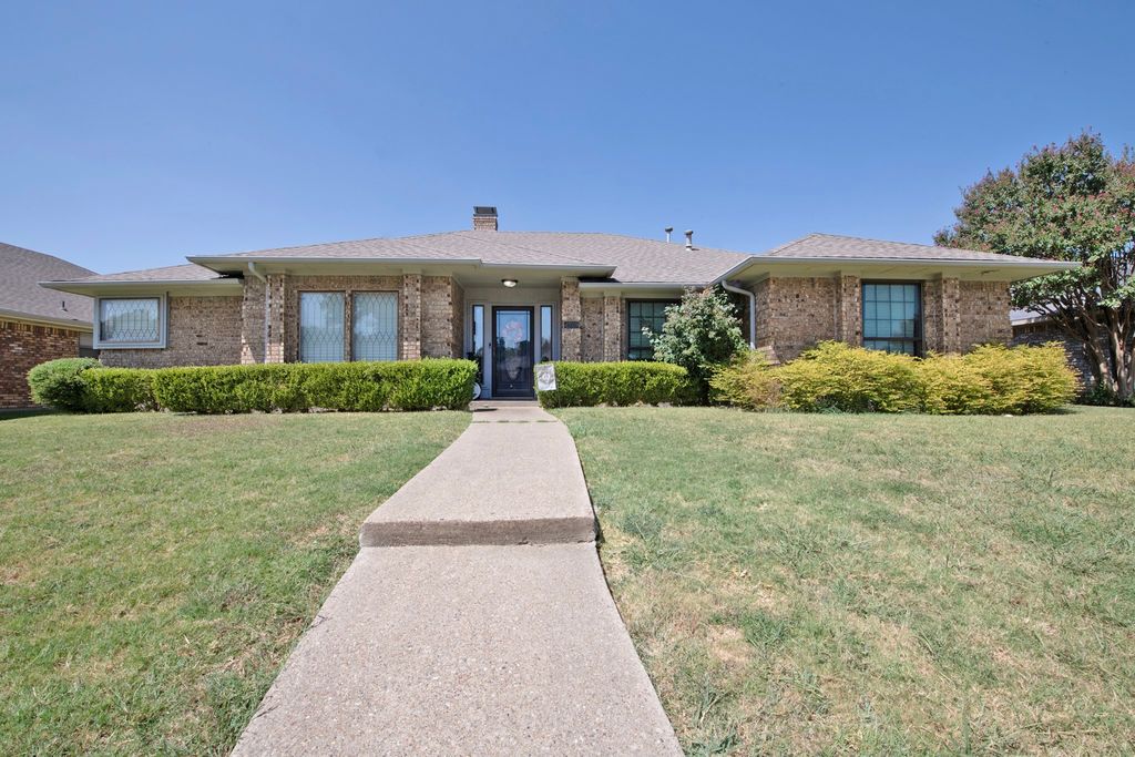 4709 Knollview Lane, Mesquite, TX 75150