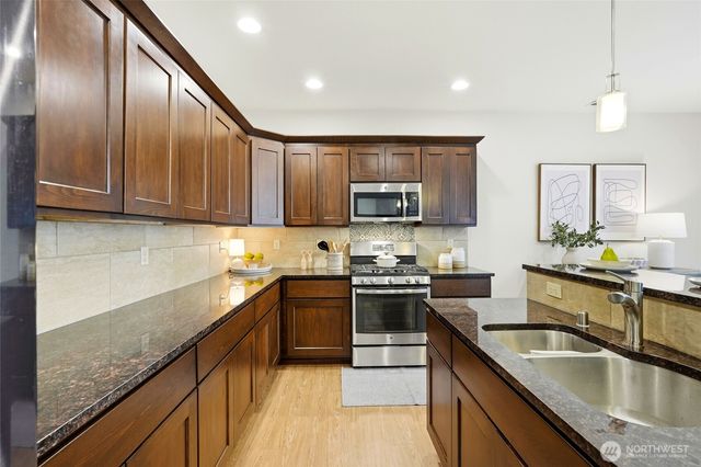 20912 2nd Avenue W, Lynnwood, WA 98036