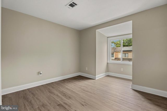 28 WELBECK CT, Montgomery Village, MD 20886
