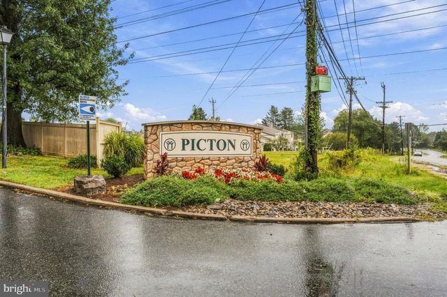 28 WELBECK CT, Montgomery Village, MD 20886