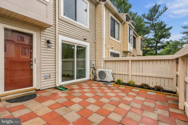 28 WELBECK CT, Montgomery Village, MD 20886