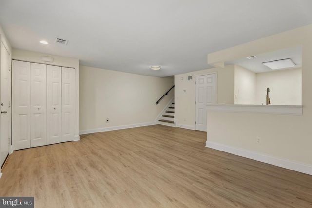 28 WELBECK CT, Montgomery Village, MD 20886