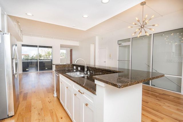 1002 CHANNELSIDE DRIVE 2C, Tampa, FL 33602