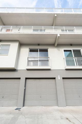 1002 CHANNELSIDE DRIVE 2C, Tampa, FL 33602