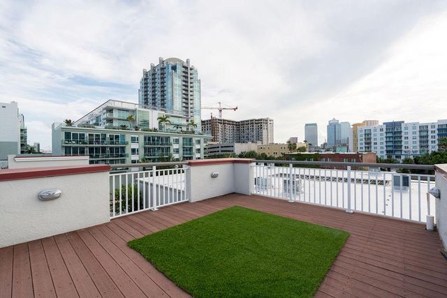 1002 CHANNELSIDE DRIVE 2C, Tampa, FL 33602