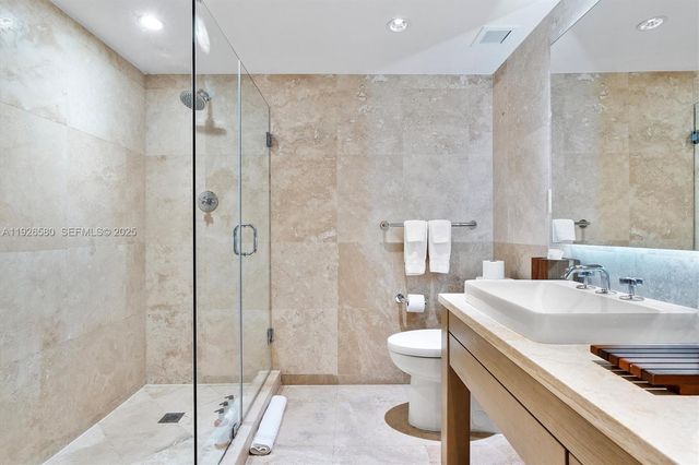 102 24th St 1413, Miami Beach, FL 33139