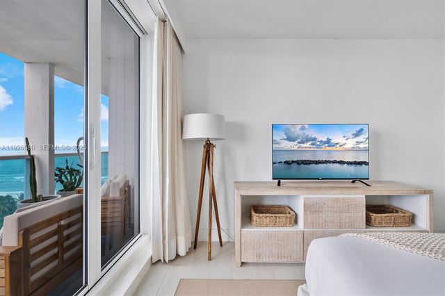 102 24th St 1413, Miami Beach, FL 33139