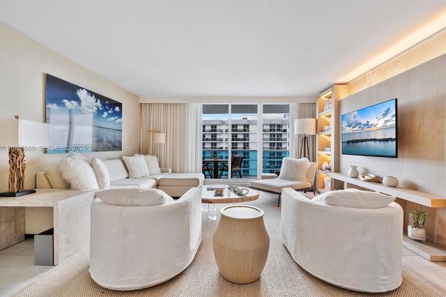 102 24th St 1413, Miami Beach, FL 33139