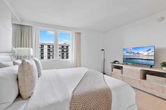 102 24th St 1413, Miami Beach, FL 33139