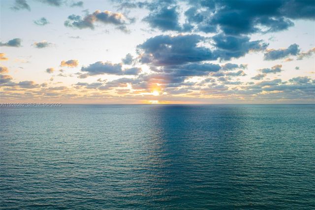 102 24th St 1413, Miami Beach, FL 33139