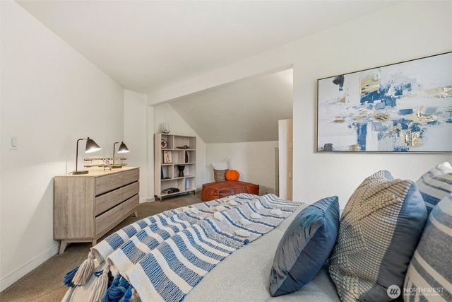 20111 Dayton Avenue N, Shoreline, WA 98133