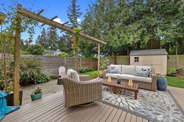 20111 Dayton Avenue N, Shoreline, WA 98133
