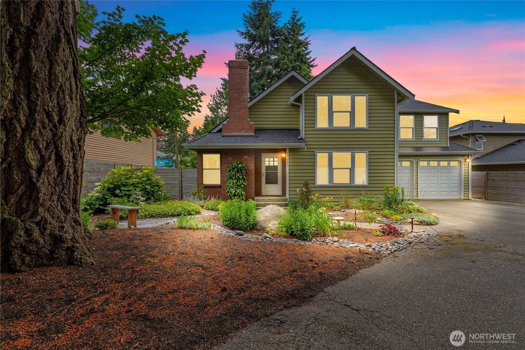 20111 Dayton Avenue N, Shoreline, WA 98133