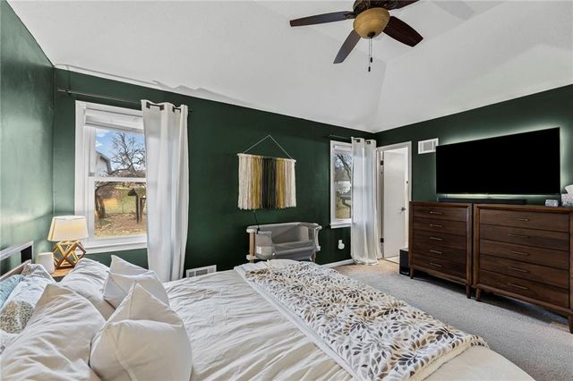 11716 W 101st Street, Overland Park, KS 66214