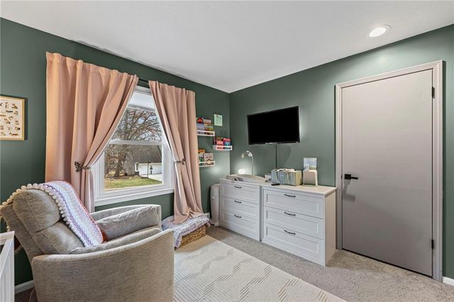 11716 W 101st Street, Overland Park, KS 66214