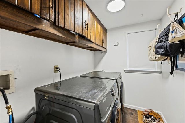 11716 W 101st Street, Overland Park, KS 66214