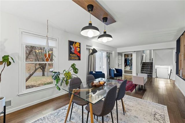 11716 W 101st Street, Overland Park, KS 66214