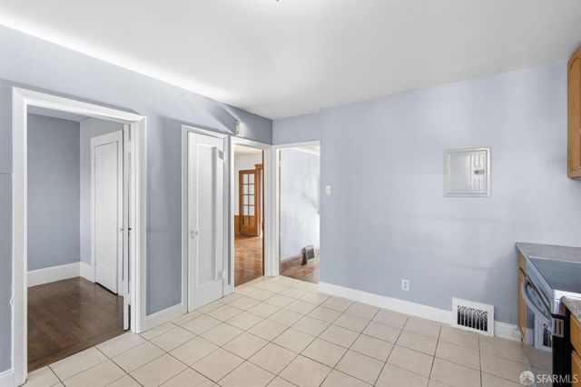 1470 Revere Avenue, San Francisco, CA 94124