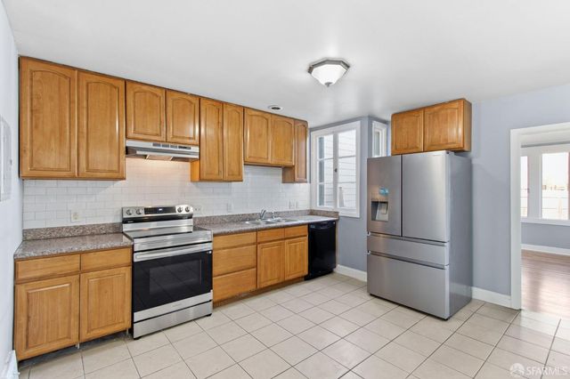 1470 Revere Avenue, San Francisco, CA 94124