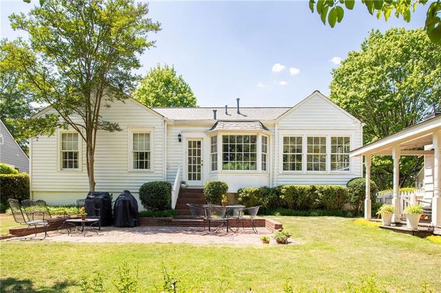 1825 Greystone Road NW, Atlanta, GA 30318