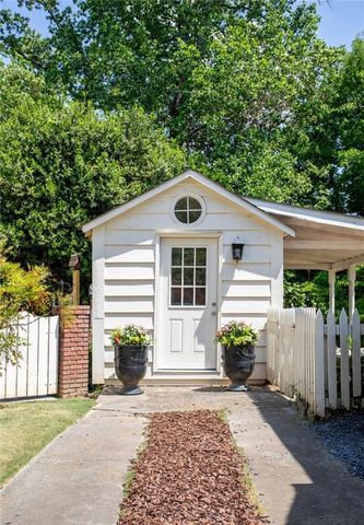 1825 Greystone Road NW, Atlanta, GA 30318