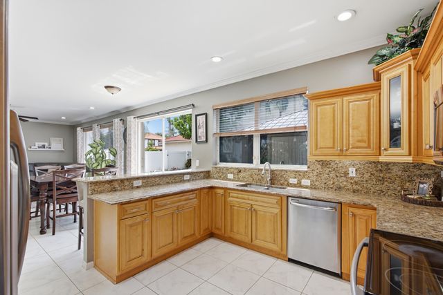 7723 THORNLEE Drive, Lake Worth, FL 33467