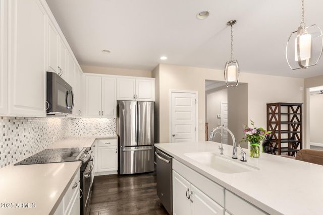 5754 N AZTEC Drive, Eloy, AZ 85131