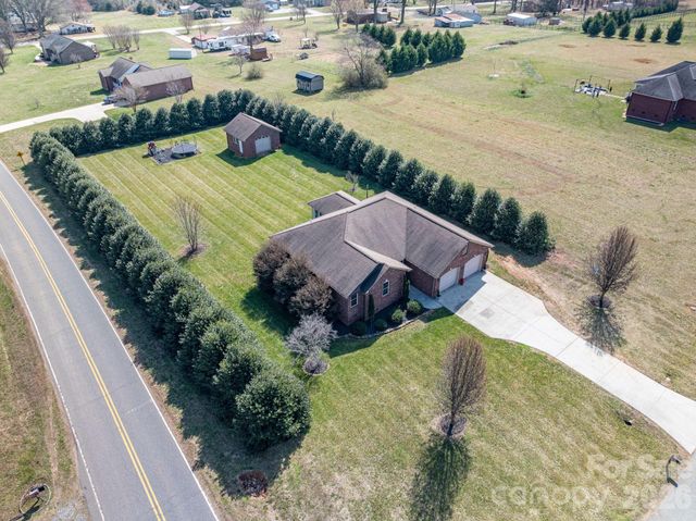 1784 Union Heights Court, Vale, NC 28168