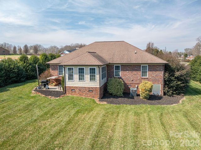 1784 Union Heights Court, Vale, NC 28168