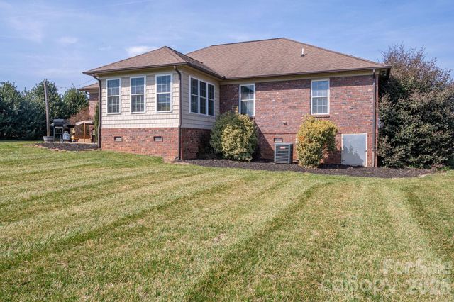 1784 Union Heights Court, Vale, NC 28168