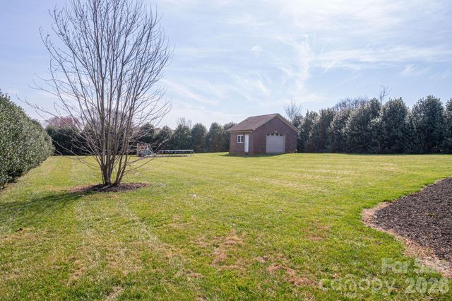 1784 Union Heights Court, Vale, NC 28168