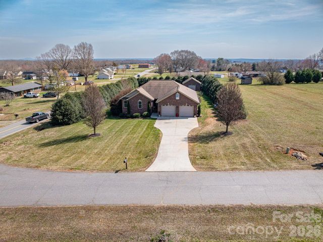 1784 Union Heights Court, Vale, NC 28168