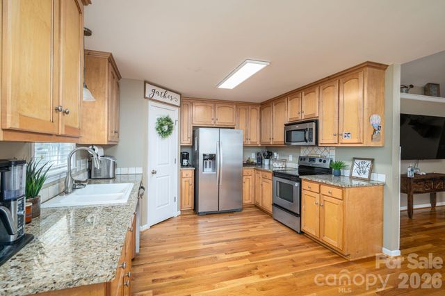 1784 Union Heights Court, Vale, NC 28168