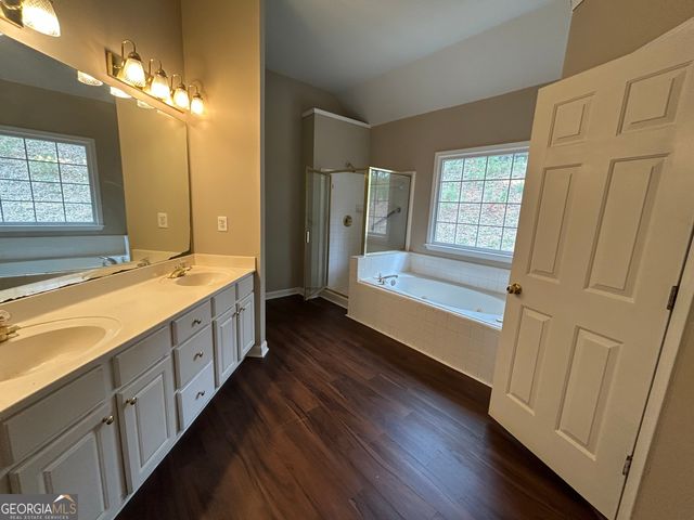 495 Summer Breeze Court, Alpharetta, GA 30005