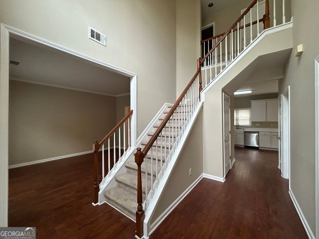 495 Summer Breeze Court, Alpharetta, GA 30005