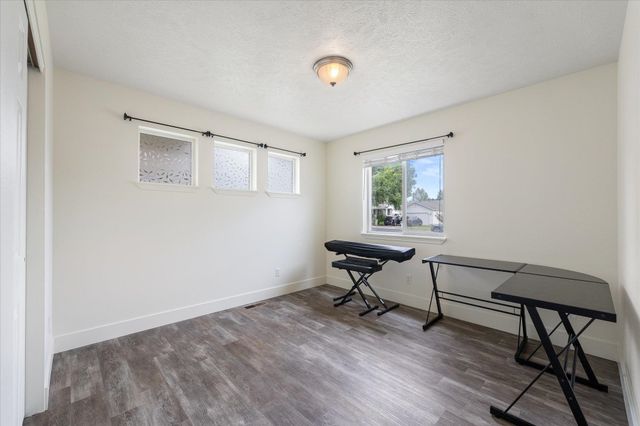 4624 E 14th Ave, Spokane Valley, WA 99212
