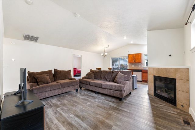 4624 E 14th Ave, Spokane Valley, WA 99212