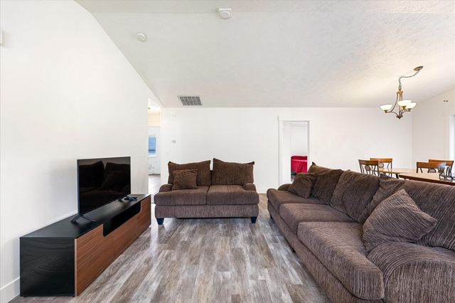 4624 E 14th Ave, Spokane Valley, WA 99212