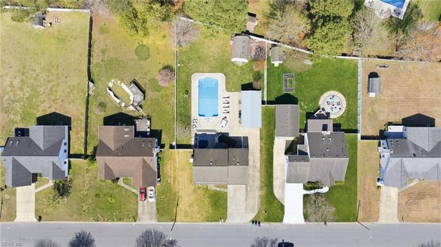 956 N Haven CIR, Chesapeake, VA 23322