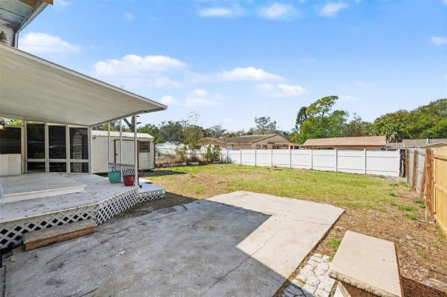 8902 EL PORTAL DRIVE, Tampa, FL 33604